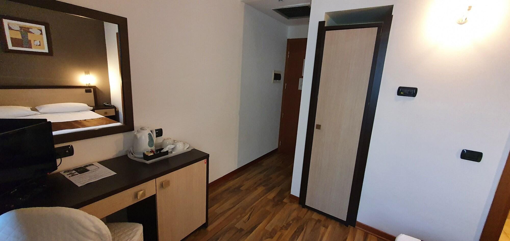 Hotel Carignano 4*