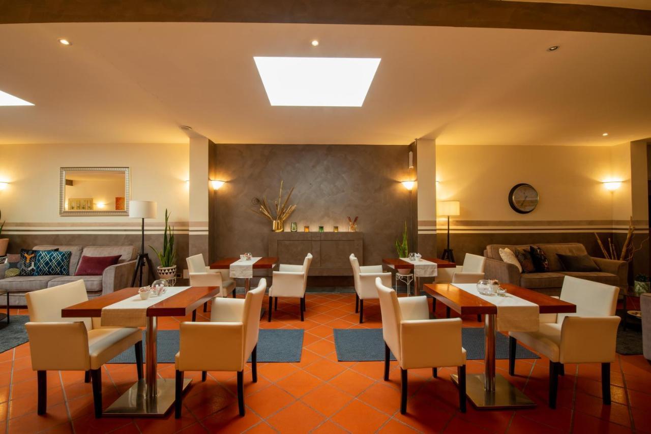 Hotel Carignano Lucques